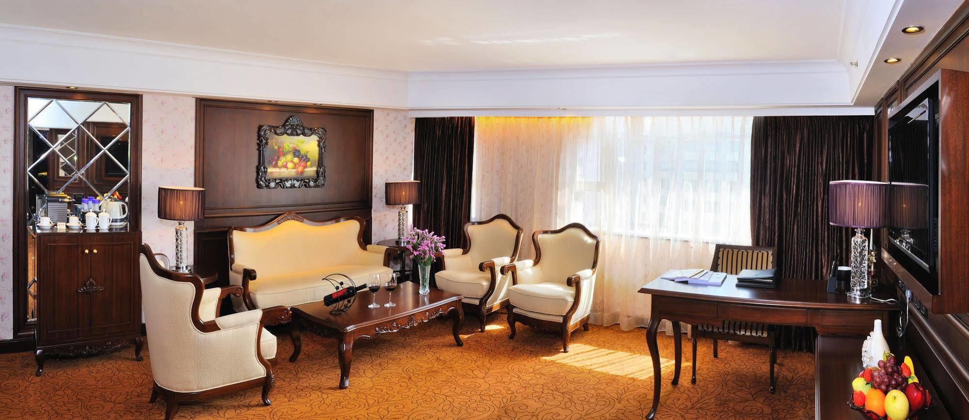 Hotel Beverly Plaza Macao Eksteriør billede