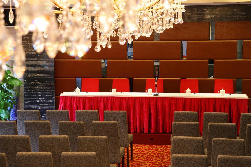 Hotel Beverly Plaza Macao Eksteriør billede